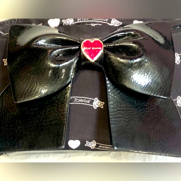 🛍️BETSEY JOHNSON Banners/Roses Cosmetic/Toiletry Travel Bg size8x7 NWTag holder - Picture 7 of 15